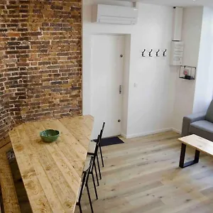 Apartment Another Brick In The In Sleeps 9, Paris