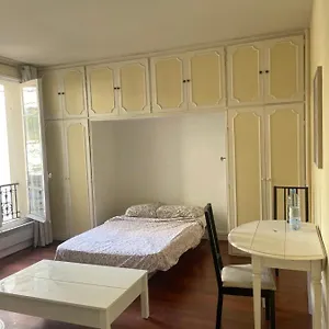 Appartement Charmant Vaugirard, Paris